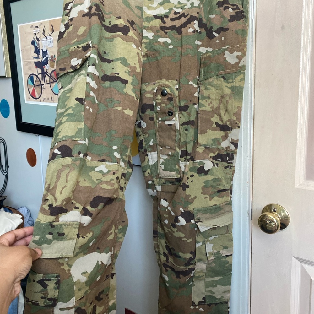 Camouflage Cargo Pants - Picture 2 of 7